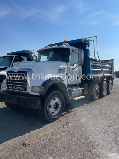 2007 MACK 700 DUMP