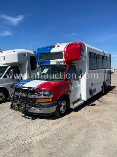 2011 CHEV BUS