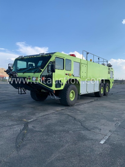 2005 OSHKOSH STRIKER 3000