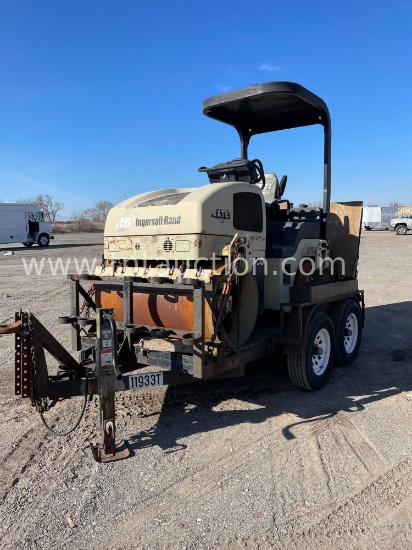 2006 INGERSOLL RAND DD30 ROLLER