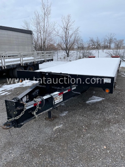 2017 TOWMASTER 25' TRAILER