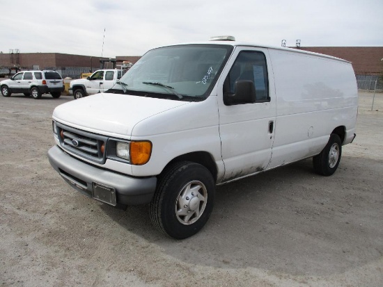 2007 FORD E-250 CARGO VAN