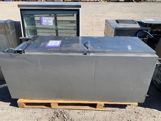 BEVEAGE AIR FREEZER