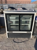 TRUE REFRIGERATED DISPLAY CASE