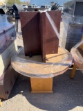 ROUND TABLES