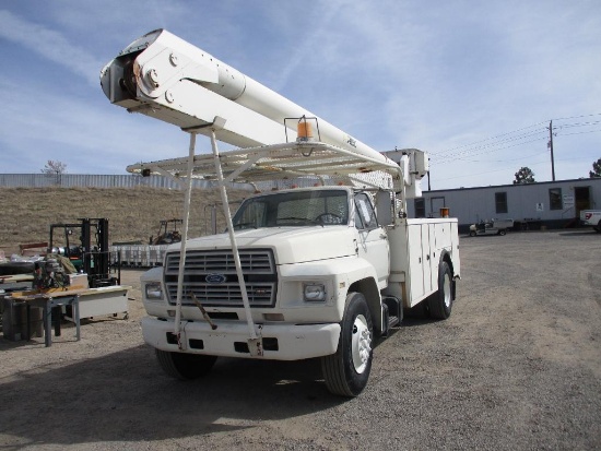 1986 FORD F-700 BUCKET TRUCK