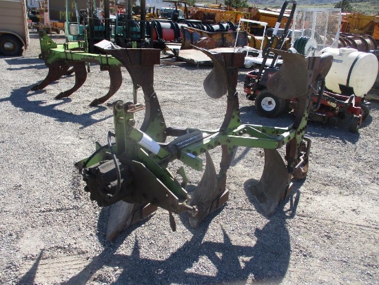 JOHN DEERE 3 BOTTOM ROLL OVER PLOW