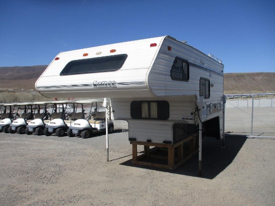 1995 LANCE LEGEND 500 CAMPER