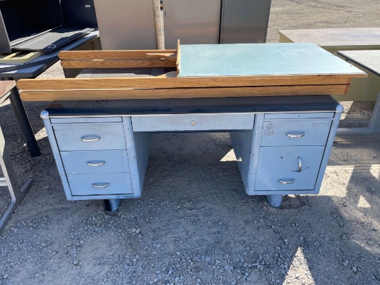 DESK