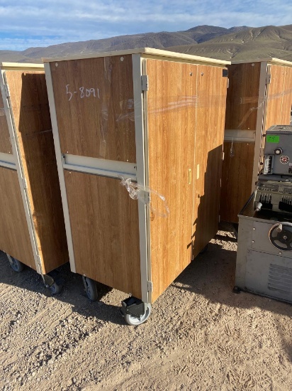 WOOD ROLLING CABINET