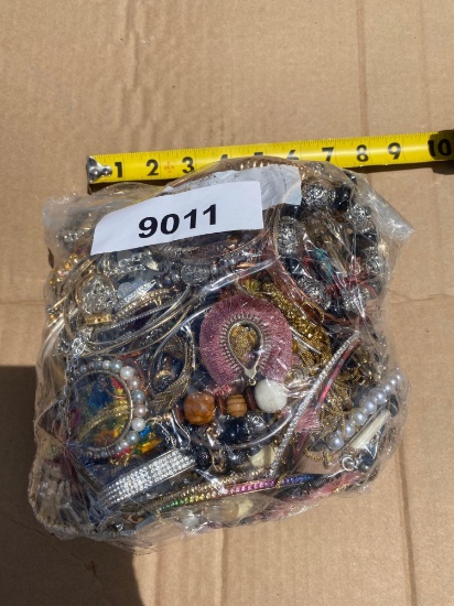 1 BAG OF JEWELRY