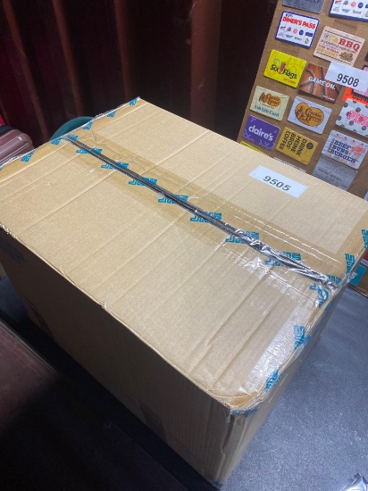 1 BOX OF SUNGLASSES