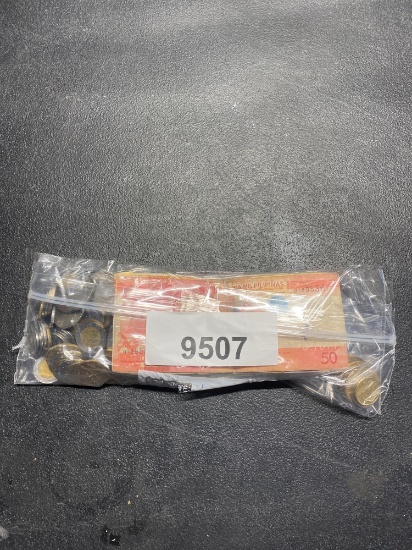 1 BAG OF MISCELLANEOUS FOREIGN CURRENCY OF UNKNOWN VALUE