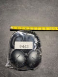 2 BOSE HEADPHONES