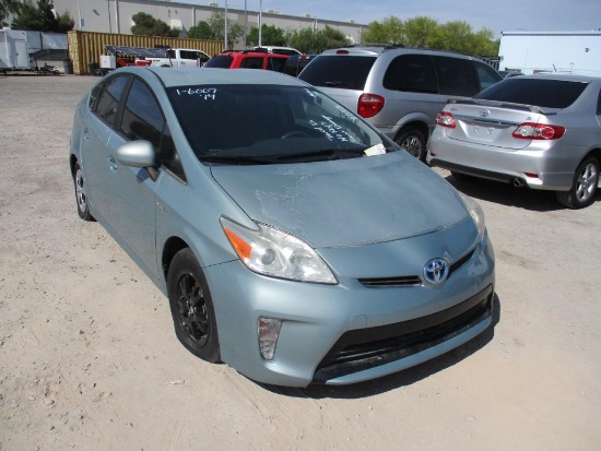 2014 TOYOTA PRIUS
