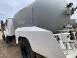 1984 INTL 1724 PROPANE TRUCK