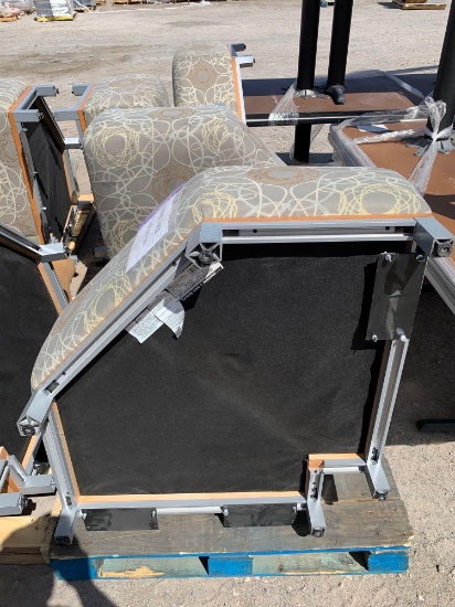 CORNER SEATS