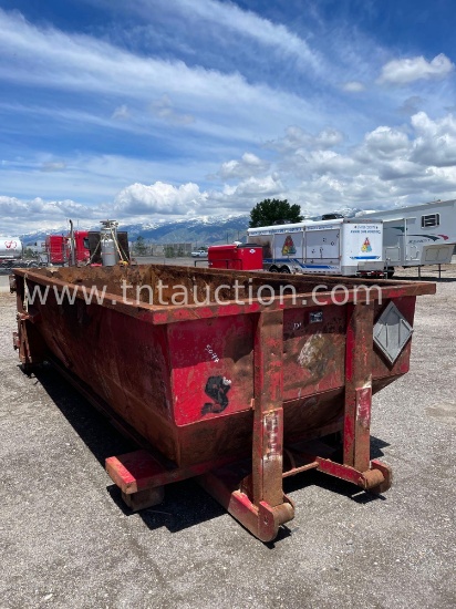 17' ROLL OFF CONTAINER