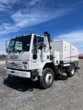 2005 STERLING SC8000 SWEEPER