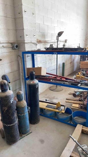 Rack, Tools and Bottles