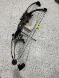 2 Compound Bows