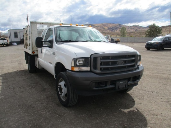 2003 Ford F-450 Flatbed