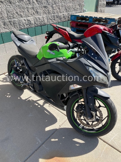 2015 Kawasaki EX300