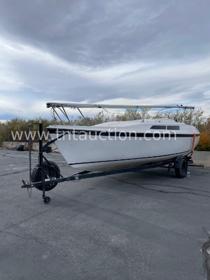 1990 McGregor Sailboat