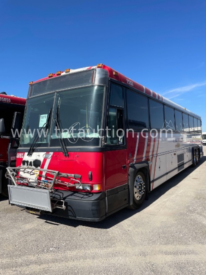 2006 Motor Coach D4500 Bus