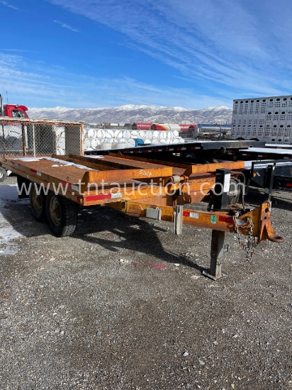 1979 Pioneer 13' Trailer