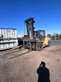 CAT 200 Forklift