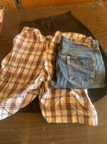 2pr Shorts size 30 1pr Pants