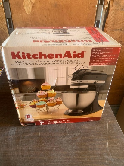 Kitchen Aid 4.5 Quart Mixer