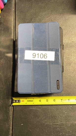 5 SAMSUNG TABLETS