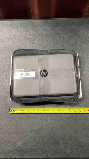 4 HP LAPTOPS