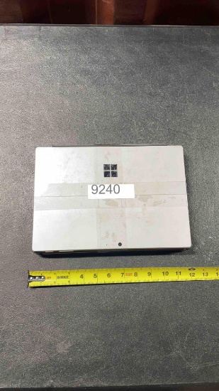 3 SURFACE TABLETS WITH KEYBOARDS