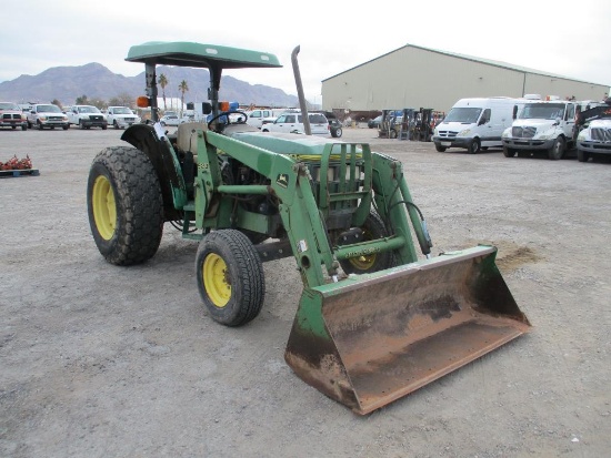 1995 John Deere 5200 Tractor