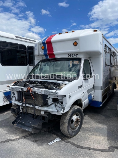 2008 Ford E450 Bus