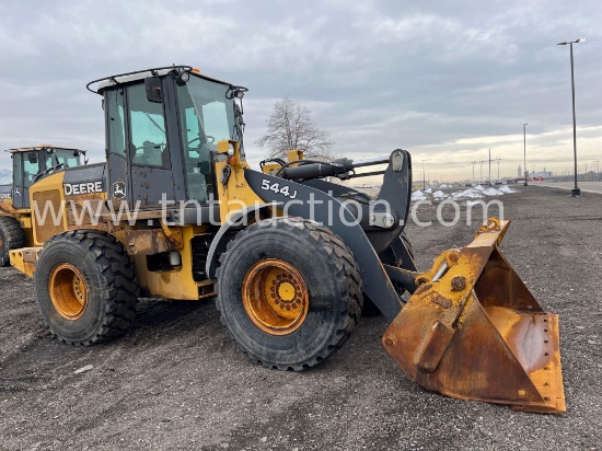 2004 John Deere 544J Loader