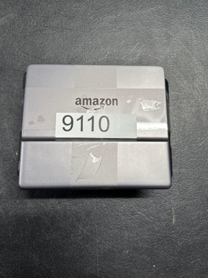 5 AMAZON KINDLE E-READERS