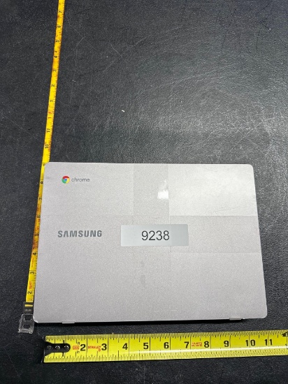 2 SAMSUNG LAPTOPS