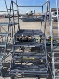 Warehouse steps