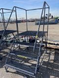 Warehouse steps