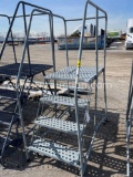 Warehouse steps