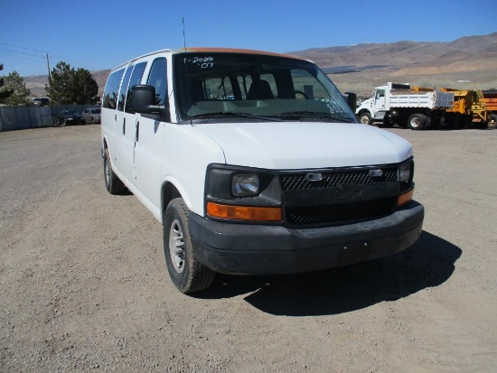 2007 Chev 3500 Express Van