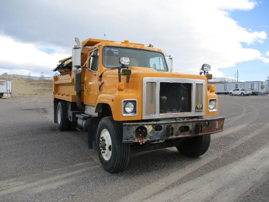 2000 Intl 2574 Dump
