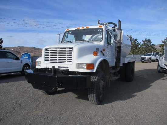 2001 Intl 4800 Vacuum Truck