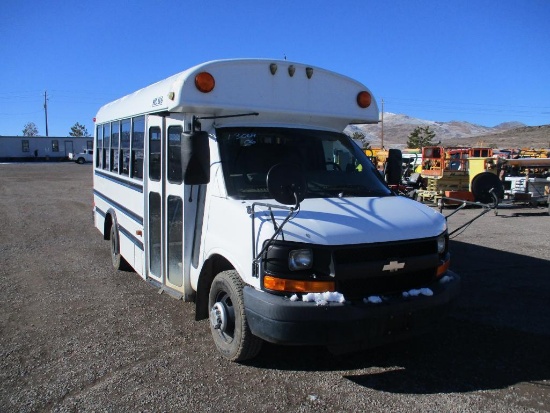 2006 Chev Mid Bus Shuttle
