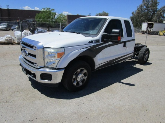 2014 Ford F-250 XLT Cab & Chassis