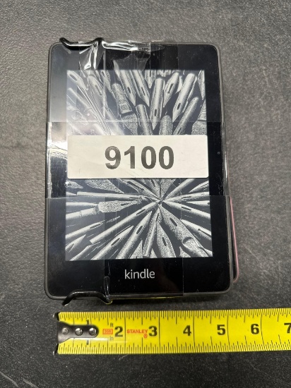 5 KINDLE E-READERS